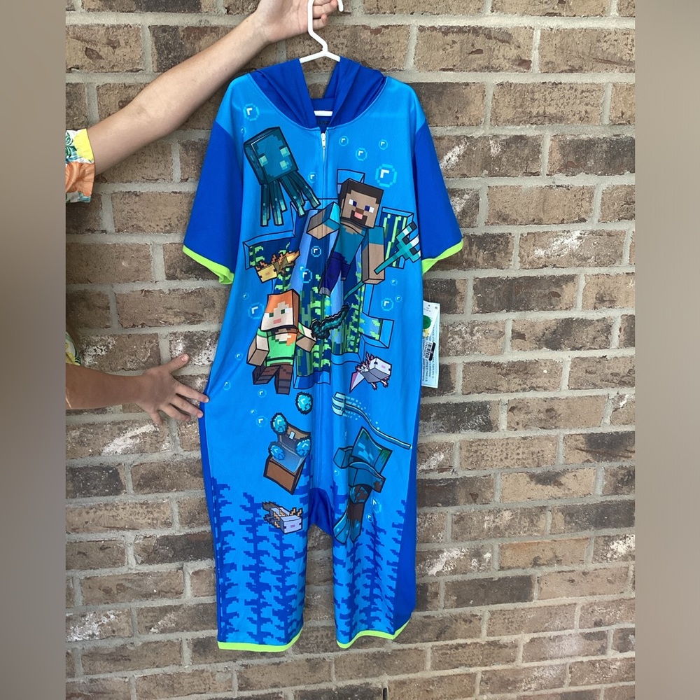 Boys Minecraft zip up onesie size 12/14